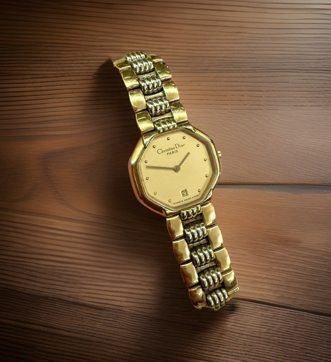 ✨ Christian Dior “Combi Octogon” Vintage Quartz Watch – Gold