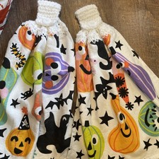 PLUSH HAND CROCHETED TOP HANGING KITCHEN TOWELS. Halloween Pumpkins