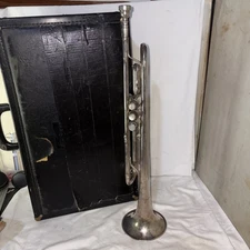 Trumpet Made by C.G. Conn Ltd. USA SS1 W/ Mouthpiece & Case VTG