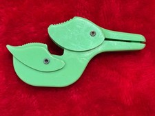 Vintage 1950s green Plastic Duck Baby Blanket Clip Crib Stroller Holder Secure