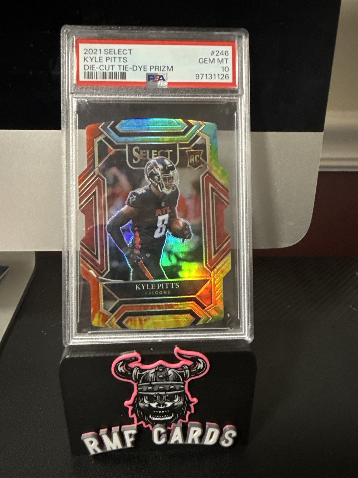 2021 PANINI SELECT DIE-CUT TIE-DYE PRIZM #246 KYLE PITTS /25 PSA 10