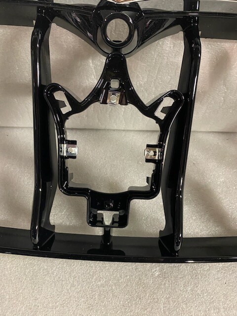 2016-2020 Maserati Levante Grille Piano Black 670091447 / 670047042 OE PERFECT