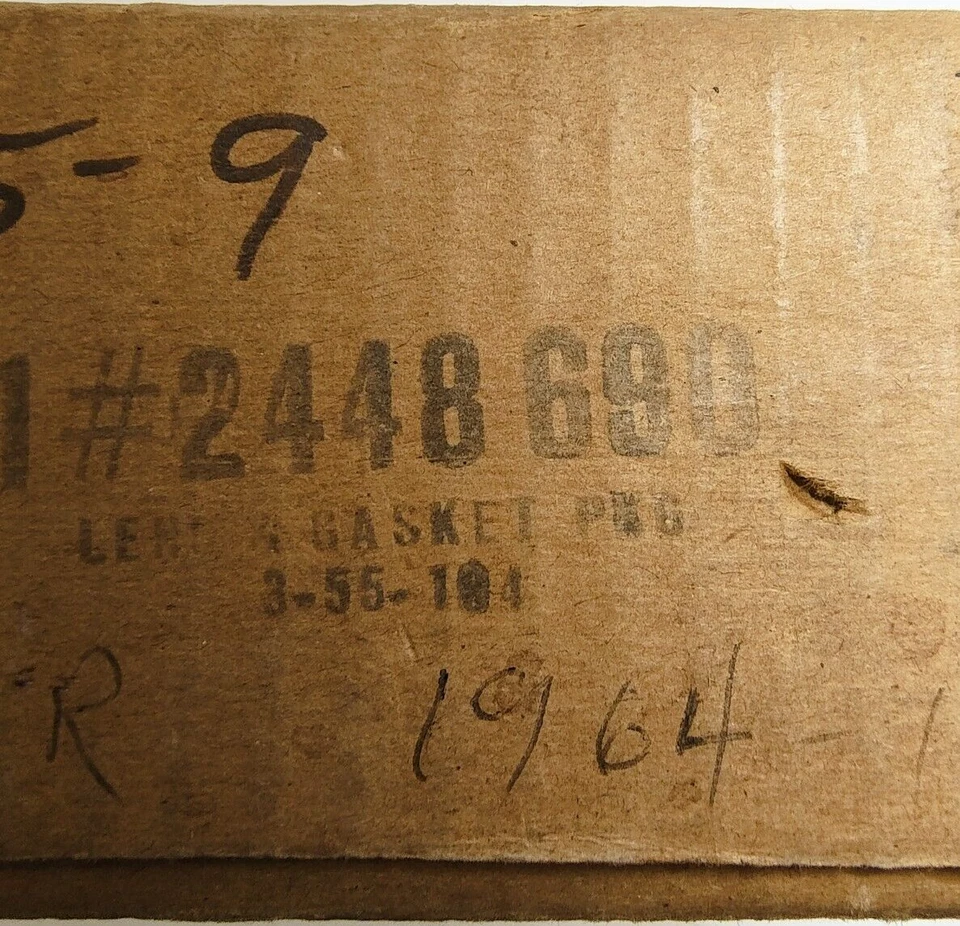 Chrysler New Yorker 1964 luz trasera lámpara lente roja y paquete de junta 2448690 nuevo de stock Foto 3 de 4