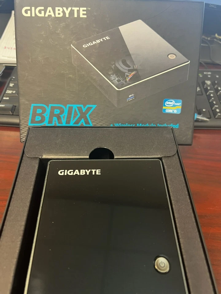 GIGABYTE BRIX GB-XM11-3337 Intel HM77 Core i5-3337U 2.7GHz Integrated HD Graphic - Image 3 of 3