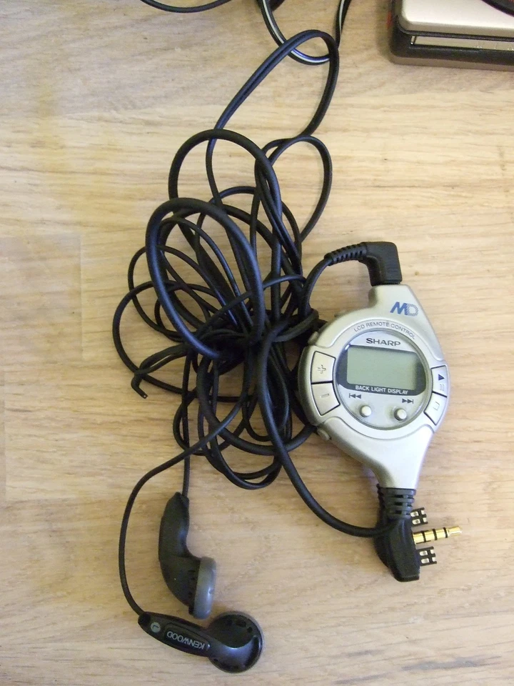 Sharp MD MS702 MiniDisc Recorder, FB, NT, OVP -BASTLER TOC Error Spares Only - Bild 4 von 4