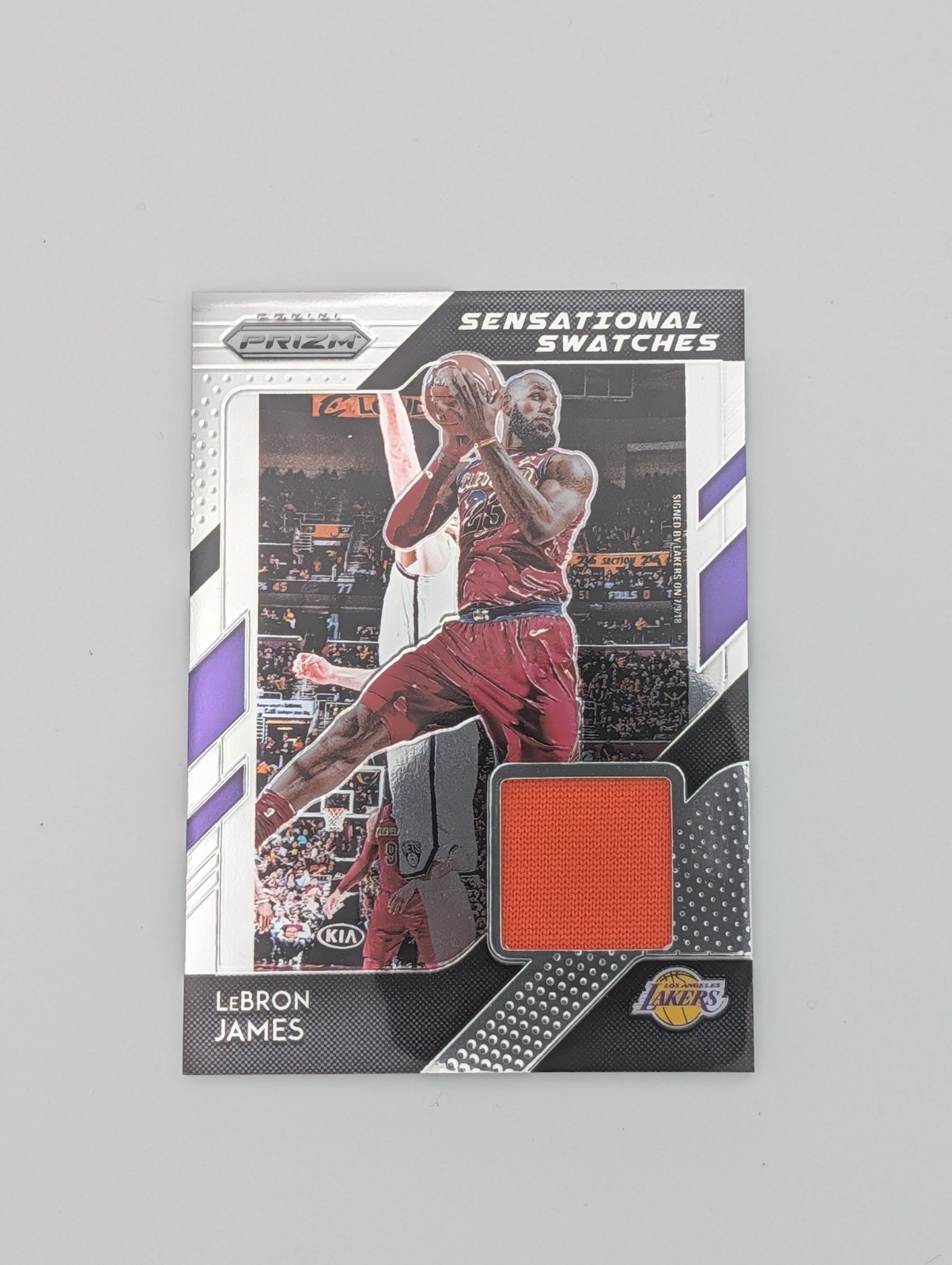 2018-19 Panini Prizm Lebron James Sensational Swatches (Game Used Jersey) #59