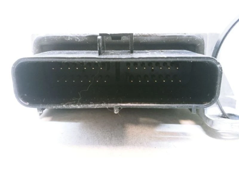 Ford Crown Victoria 2000 módulo de seguridad YW7A-14B321-AA OEM usado  Foto 2 de 4