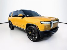 2023 Rivian R1S Adventure