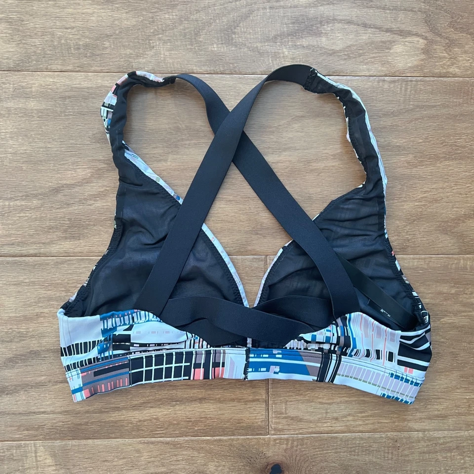 Victoria's Secret Victoria Sport Sports Bra Size S Cross Strap Geometric Print - Image 2 of 4