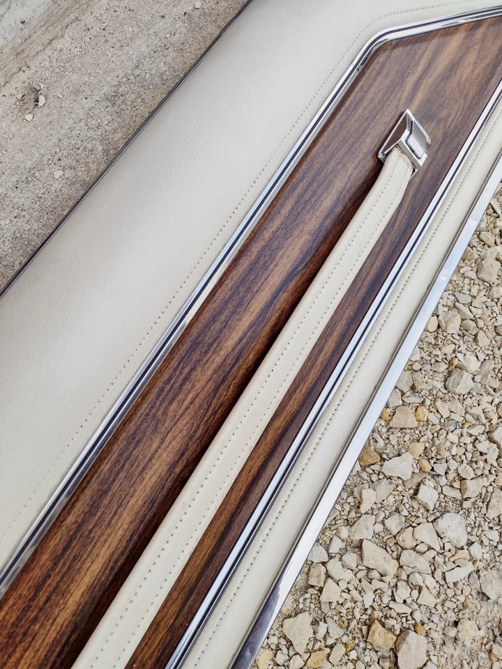 1971-74 Buick Riviera GS Door Trim Upper Pads Panels LH + RH *WHITE* VGC Wow~ - Image 4 of 4