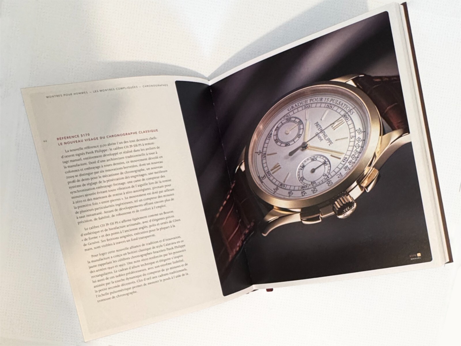 Livre Patek Philippe 2010-2011 collection complète montres catalogue horlogerie