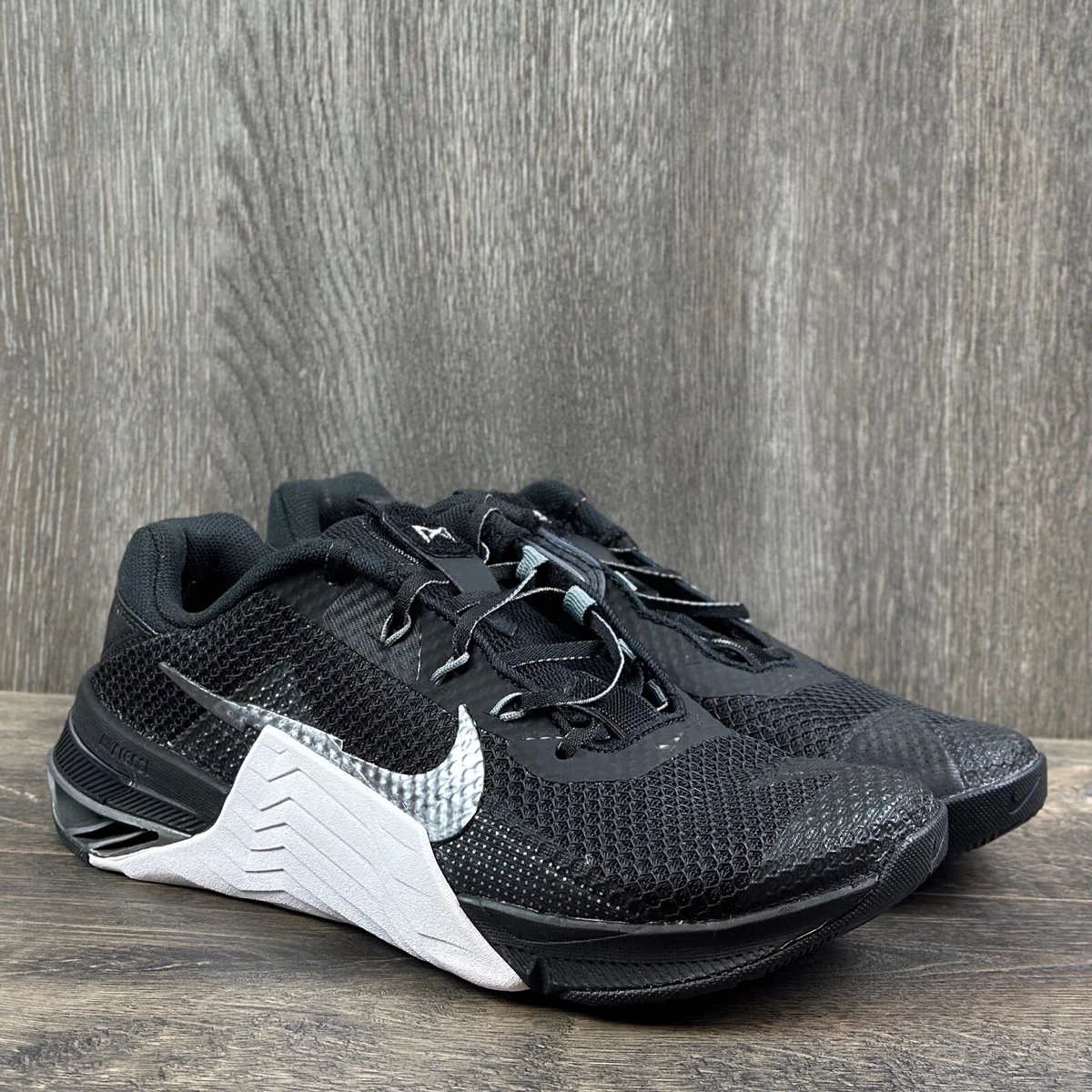 Nike Metcon 7 Women s Gym Training Shoes Size 7 8 Black White CZ8280 010