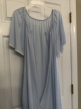 Vintage Shadow Lite Blue Nylon Robe Size Medium knee length front Zip