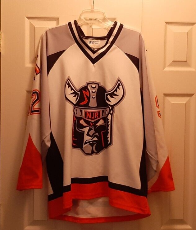 How Long Does a Minor League Hockey Game Last: Complete Guide