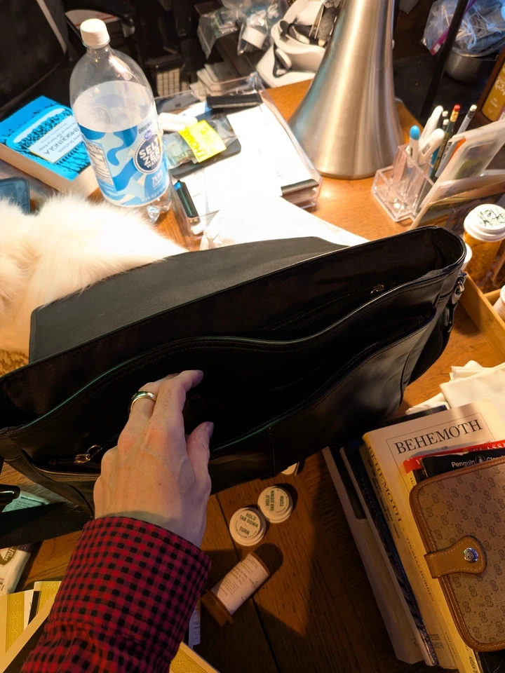 Maletín de cuero negro Coach para hombre - Correa de repuesto Foto 4 de 4