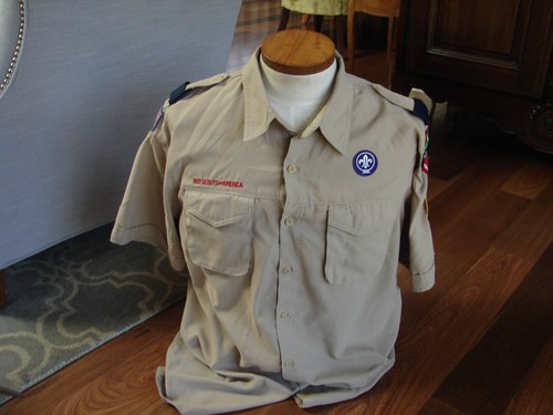 Boy Scouts of America Men's Adult Short Sleeve Shirt Large Tiger Leader Patches