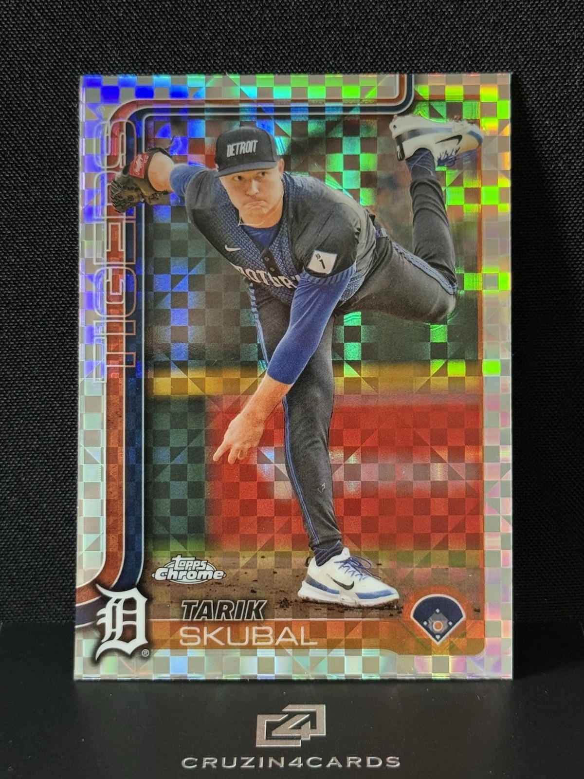 2025 Topps Chrome - Tarik Skubal Geometric Refractor - Tigers #258