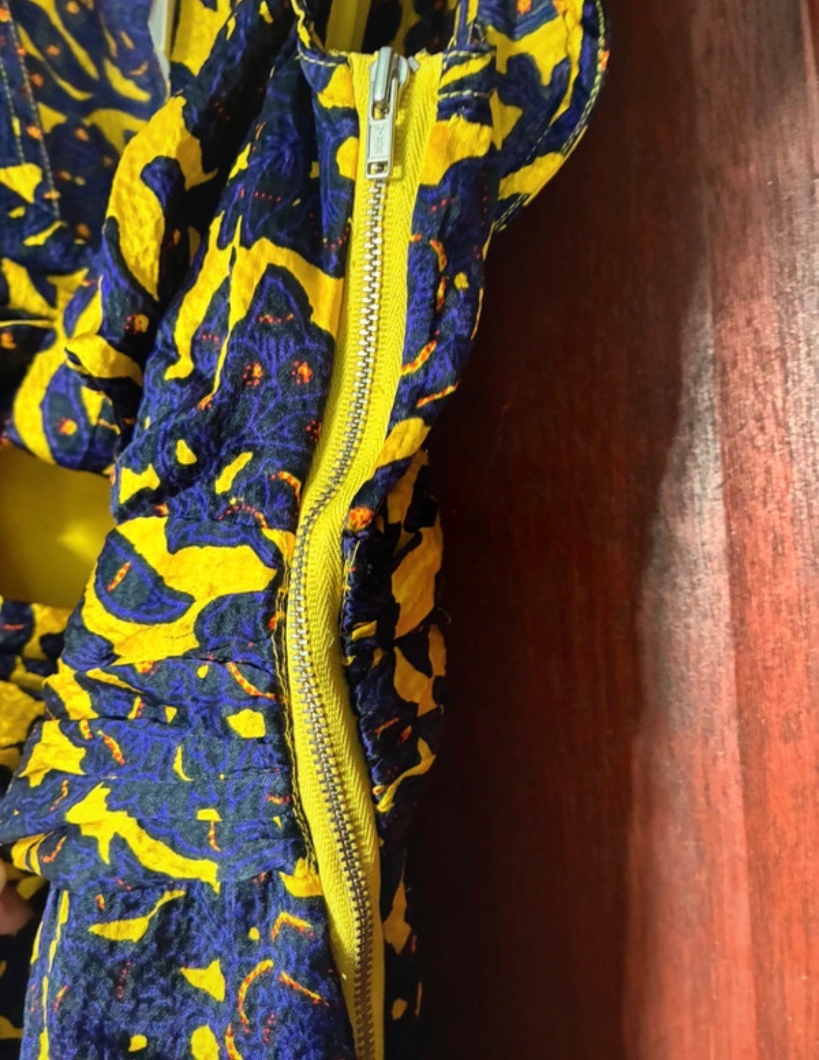 ALC Valencia Yellow and Blue silky dress, BNWT Size 10 image 4