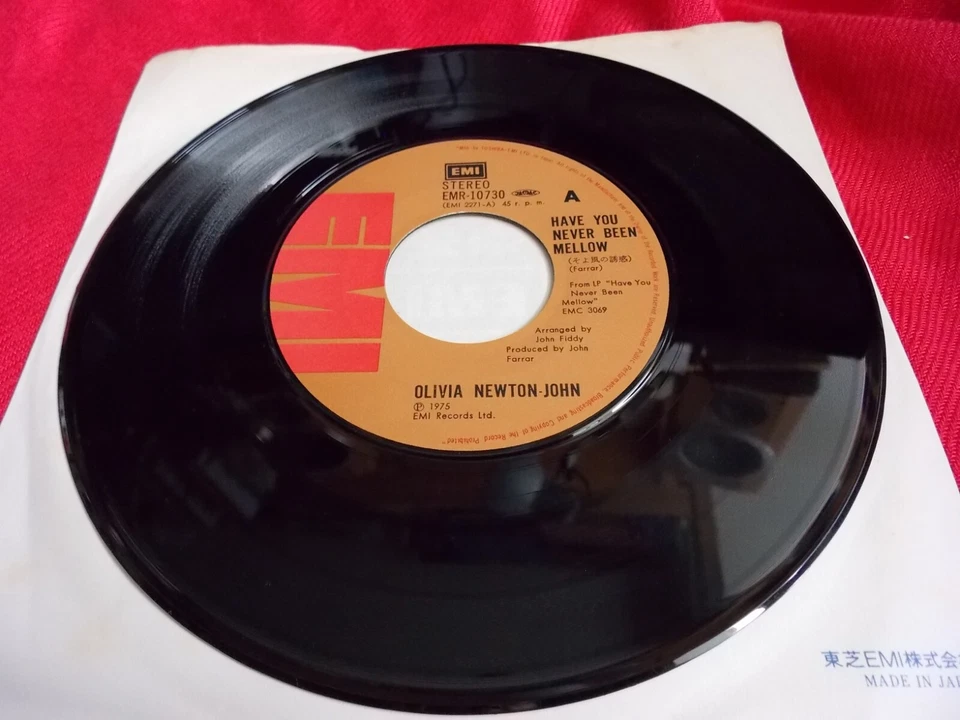 1975 OLIVIA NEWTON-JOHN HAVE YOU NEVER BEEN MELLOW 7" VINYL SINGLE JAPAN RECORD Foto 4 de 4