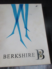 BERKSHIRE Vintage NEUTRAL BEIGE Seamless Nylon STOCKINGS - Size 8 to 10 - 1960's
