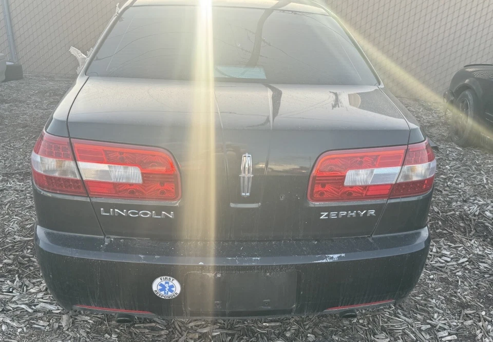 原始设备制造商福特后保险杠盖林肯 Zephyr 2006 MKZ 2007-2009 — 第 3/3 张图片