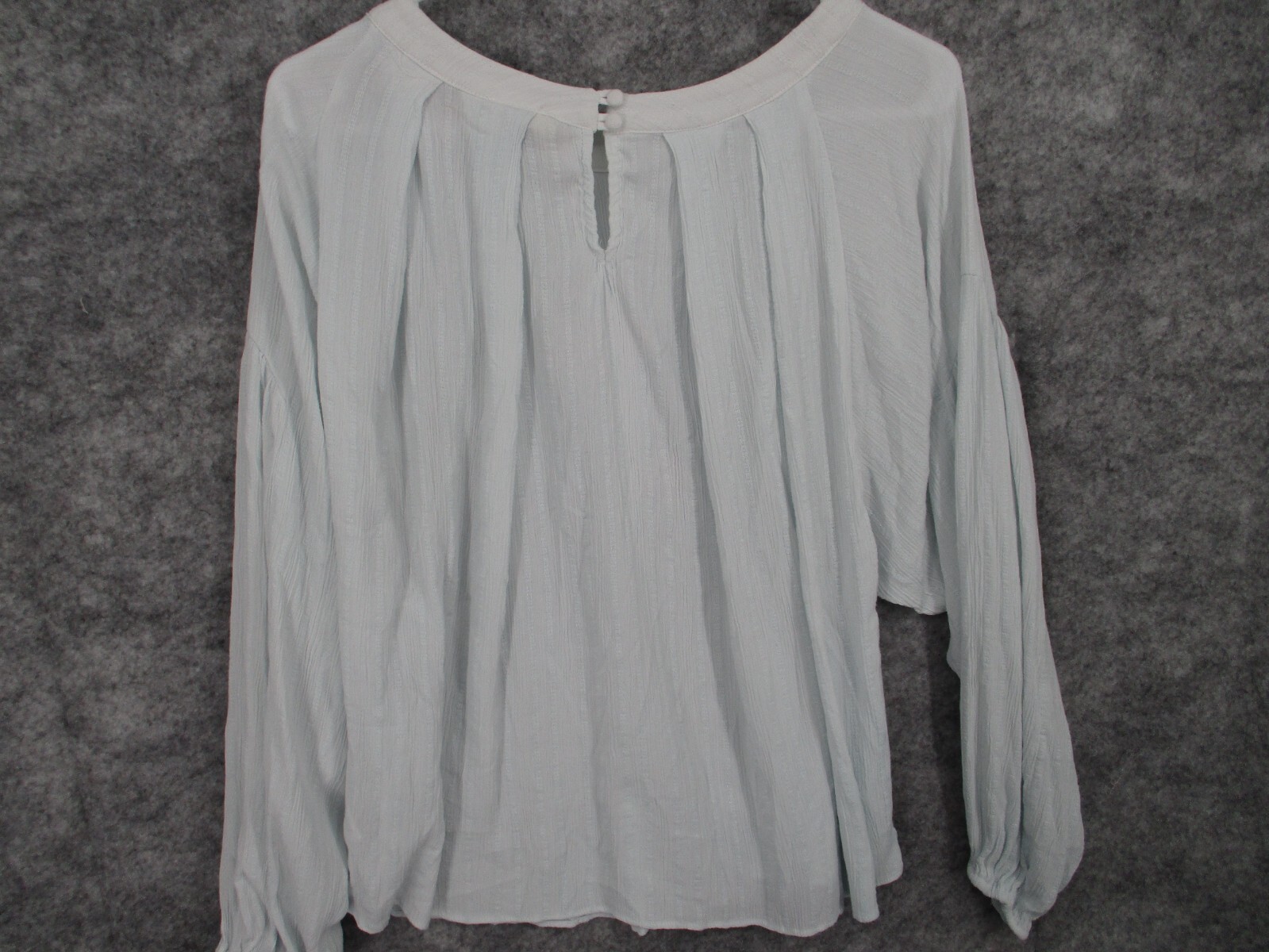 Universal Thread Women's Top Medium Flowy Keyhole… - image 10