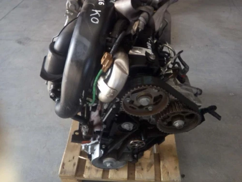 K9K834 Kompletter Motor für RENAULT Megane III Coupe Farbe Ausgabe 2011 1803880 - Bild 1 von 10