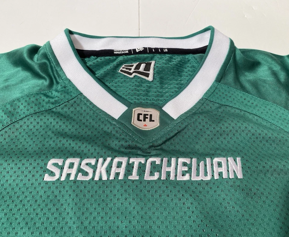 New Era Saskatchewan Roughriders CFL Jersey Green & White Size Large - Image 2 of 4