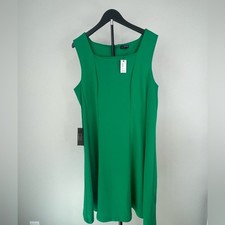 The Limited Vibrant Green knit Dress size 14 NWT