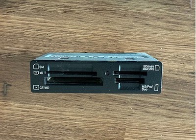 Dell 0W812M W812M Memory Card Reader R-680-070-215A