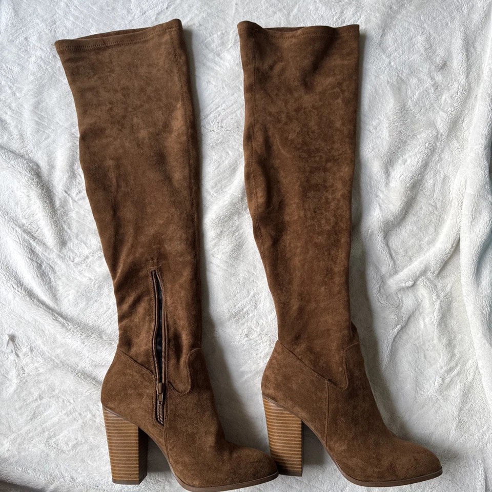 Forever 21 Botas para Mujer Sobre la Rodilla Imitación Gamuza Tacón Bloque Marrón NUEVAS ~ Talla 8 Foto 3 de 4