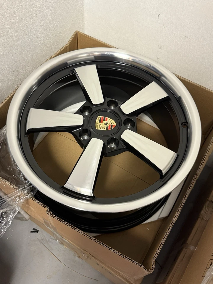 "Ruedas retro personalizadas de aluminio de 18"" asimétricas para Porsche 911 y Boxster" Foto 2 de 4