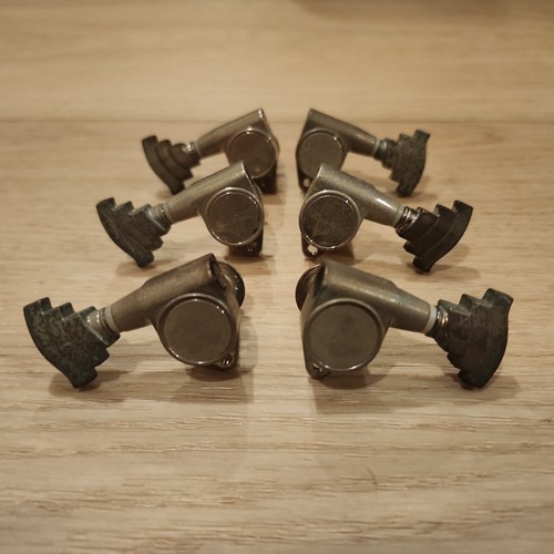 Hagstrom Guitar Tuners Reissue 3x3 - Tuning Pegs (Cosmetic Corrosion)