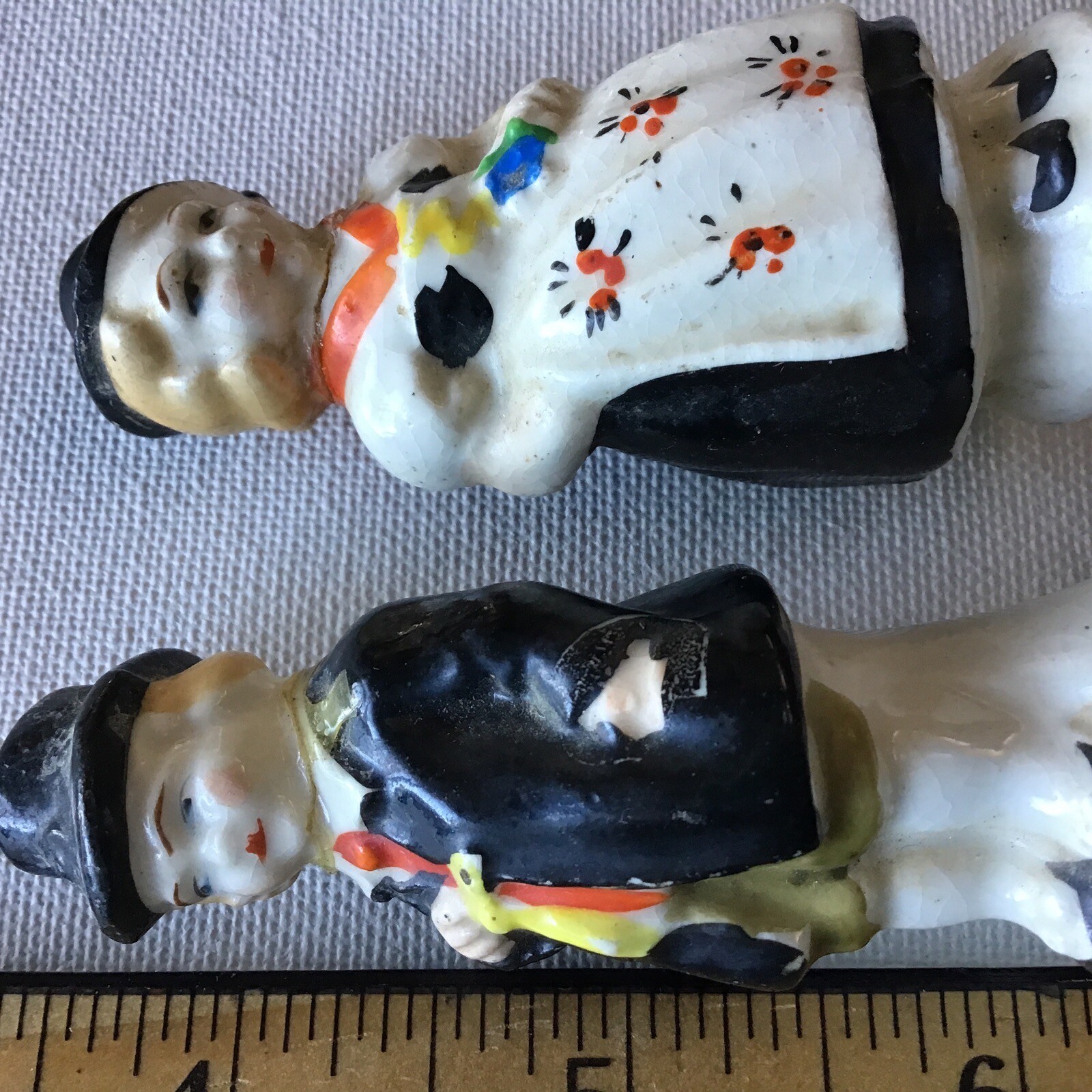 Vintage Tiny collectible Ceramic Man Woman Salt Pepper Shakers Japan AS
