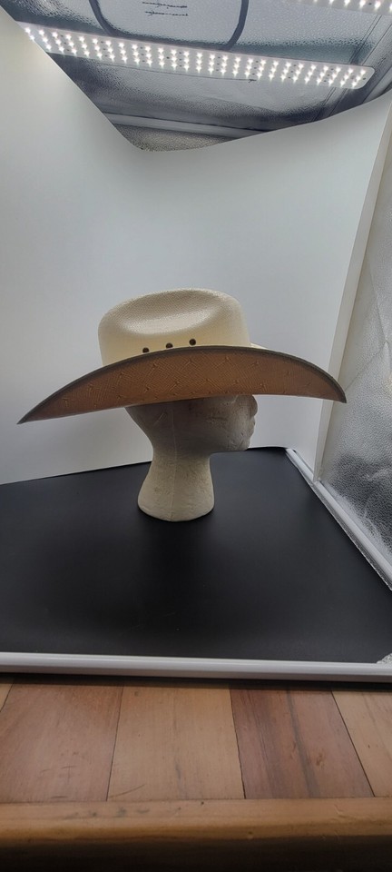 Justin Black Hills - (20X) Straw Cowboy Hat main image 1