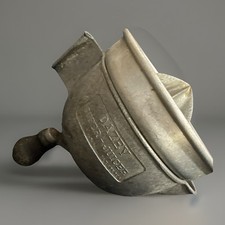 Vintage DAZEY SUPER JUICER Hand Crack Wall Mount  1940's