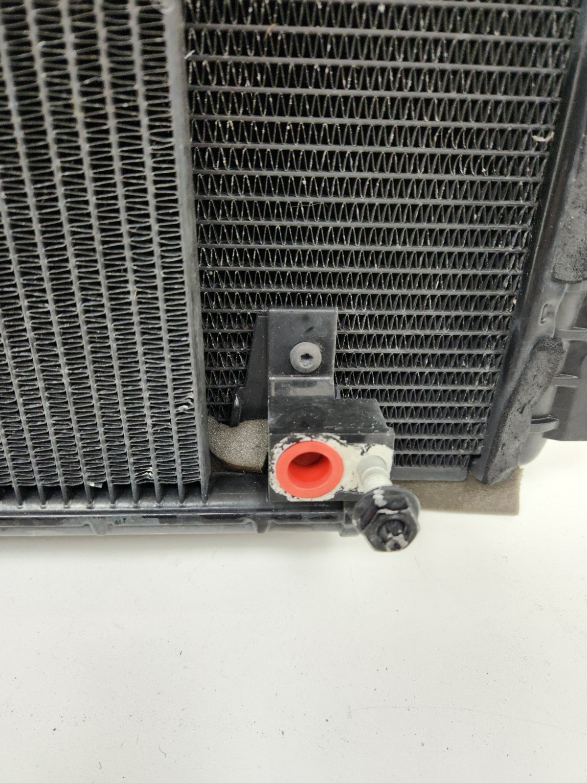 2015-2016 MCLAREN 650S SPIDER LEFT SIDE ENGINE RADIATOR COOLING FAN CONDENSER 