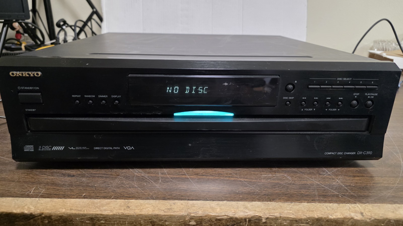 Onkyo DX-C390 6 Disc CD Changer Player (2)