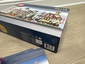 LEGO Mini Modulars (10230) W/ Box and instructions incomplete