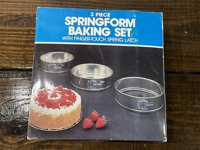Vintage 3 Piece Springform Baking Set B and E Sales Taiwan R.O.C. IOB Unused