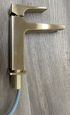Hansgrohe 32506251 Metropol Bathroom Faucet, Brushed Gold Optic *READ*
