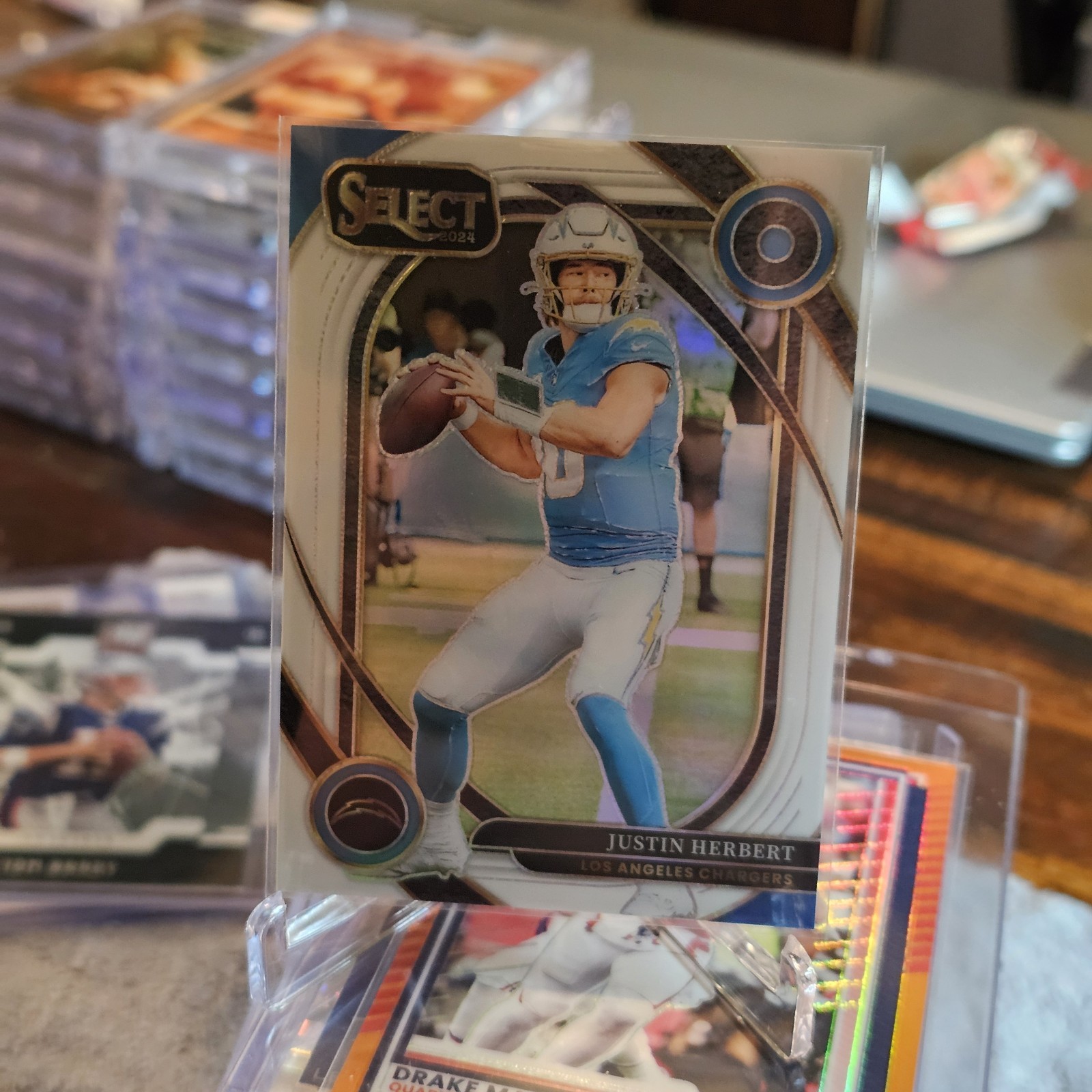 2024 Panini Select - Club Level Justin Herbert #232 White Prizm /35