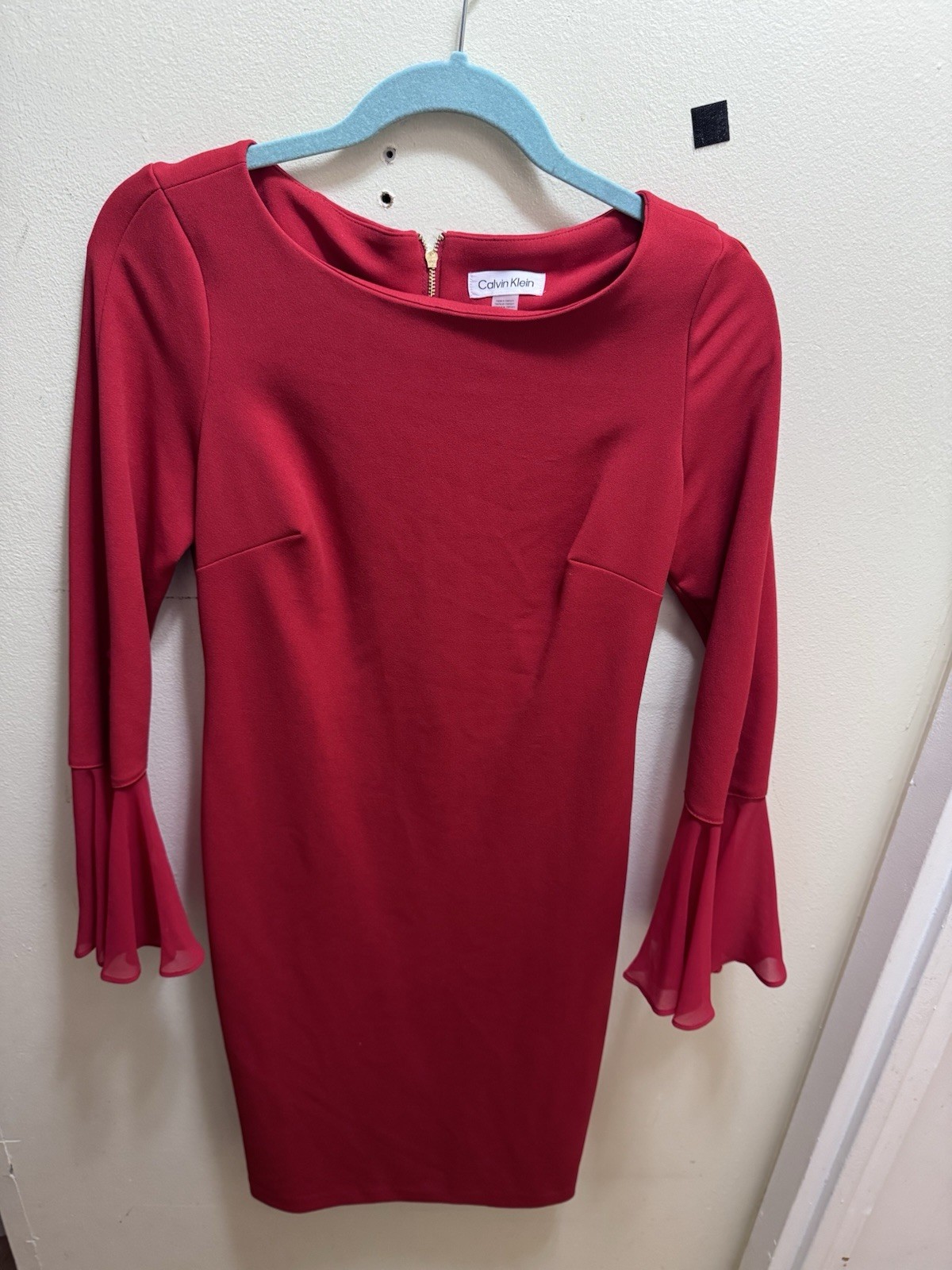 Calvin Klein Vibrant Red Long-Sleeve Sheath Dress with Flared Cuffs size 6