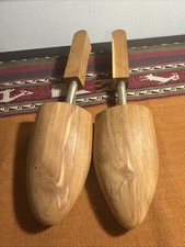 Cedar Wood Shoe Stretchers Adjustable 9  -11  