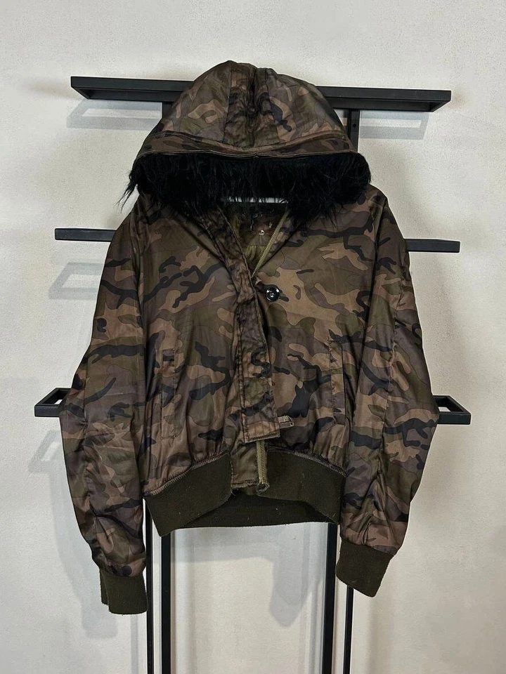 VTG Japanese Hysteric Style MILITARI Fur Hooded Bomber Jacket 90s Y2K - Image 2 of 4