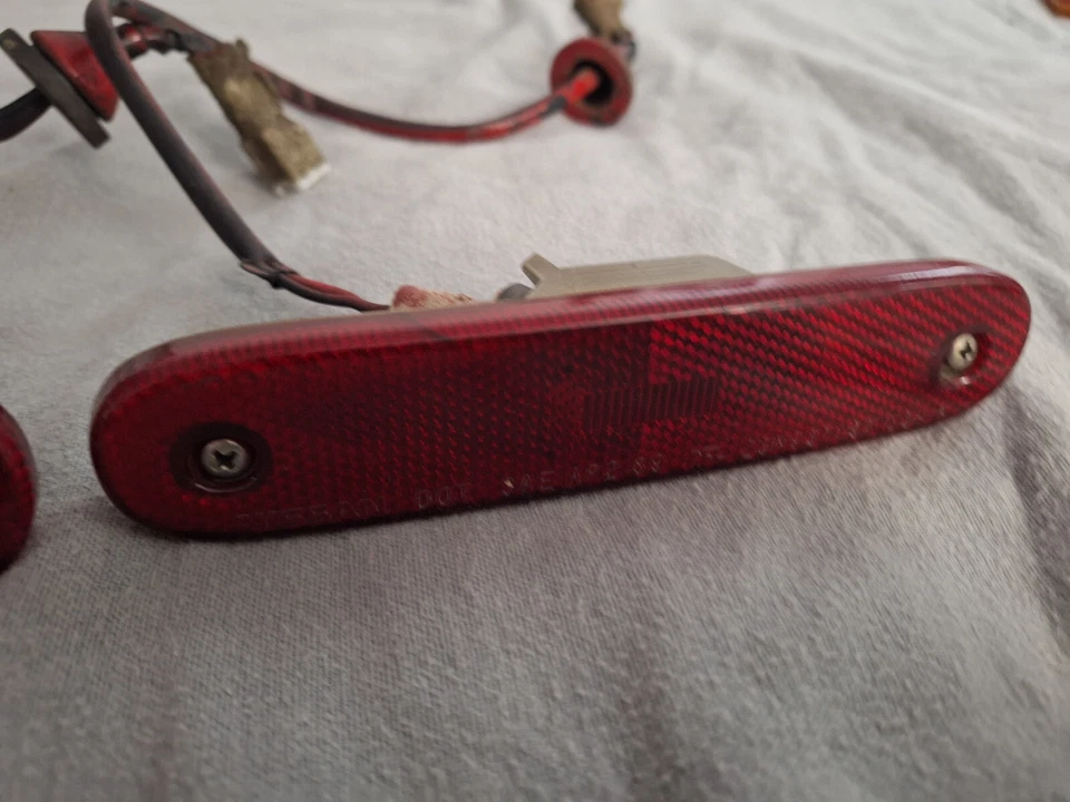1991-1994 Nissan Sentra / NX Rear Side Marker Parking Lamps RH LH OEM Genuine - Image 3 of 4