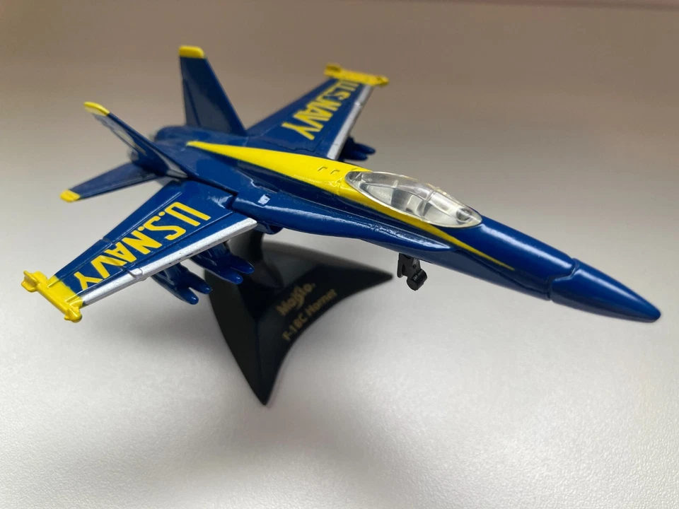 Aviões/corgi/caixa de engrenagens de metal fundido e muito mais com selos postais Maisto (lote de 17) - Imagem 4 de 4