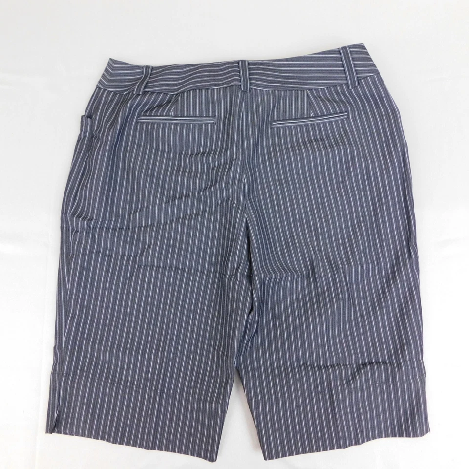 Bermudas elásticas a rayas Style & Co para mujer - 6, negro-blanco #152 Foto 4 de 4