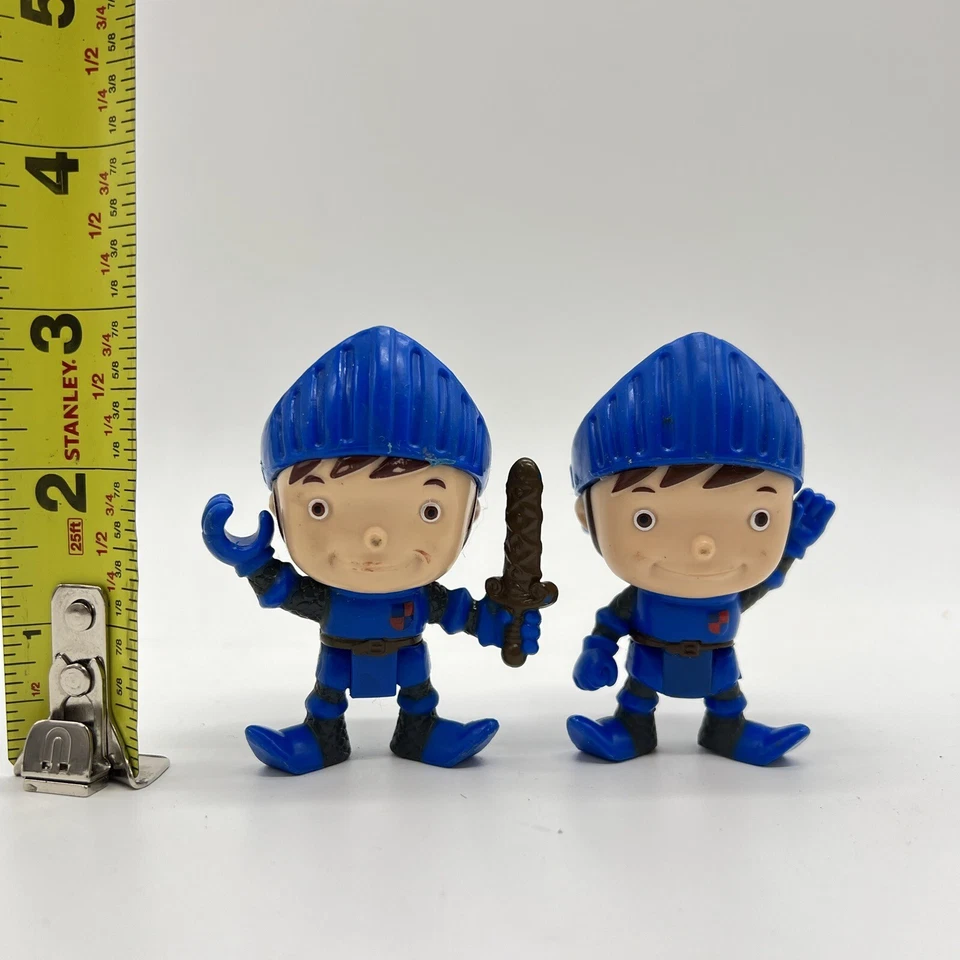Lote de 2 figuras de acción de juguete Mattel Fisher Price Mike The Knight Foto 2 de 3