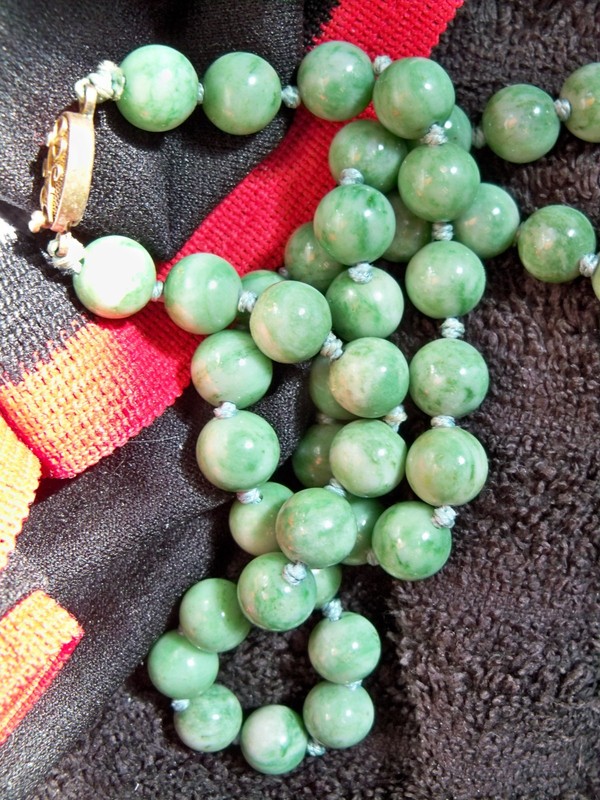 Vintage Chinese Jade Necklace Art Deco MINT GREEN BEADED export silver htf NR